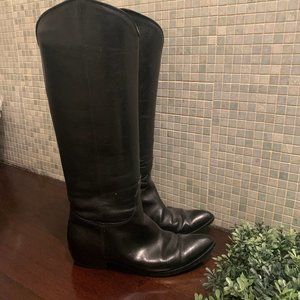 Good Condition Made in Italy Black Leather Boots